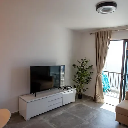 Black Apartment *