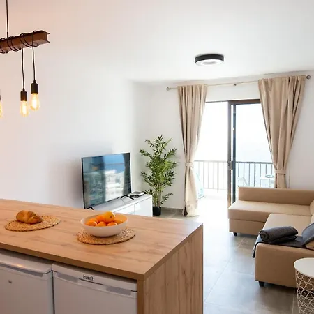 Black Apartment *